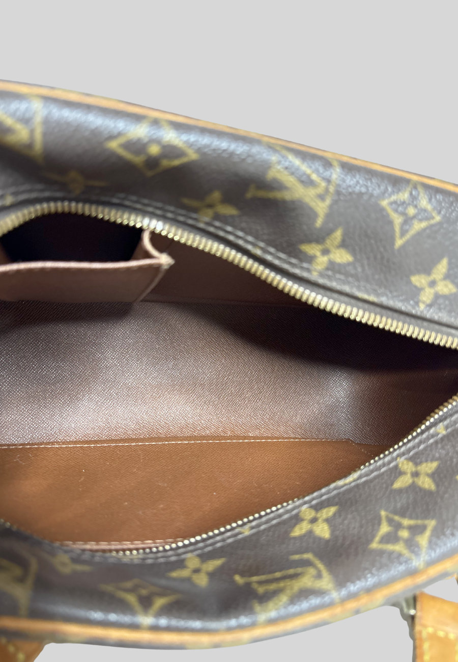 Louis Vuttion LV Monogram Cite MM