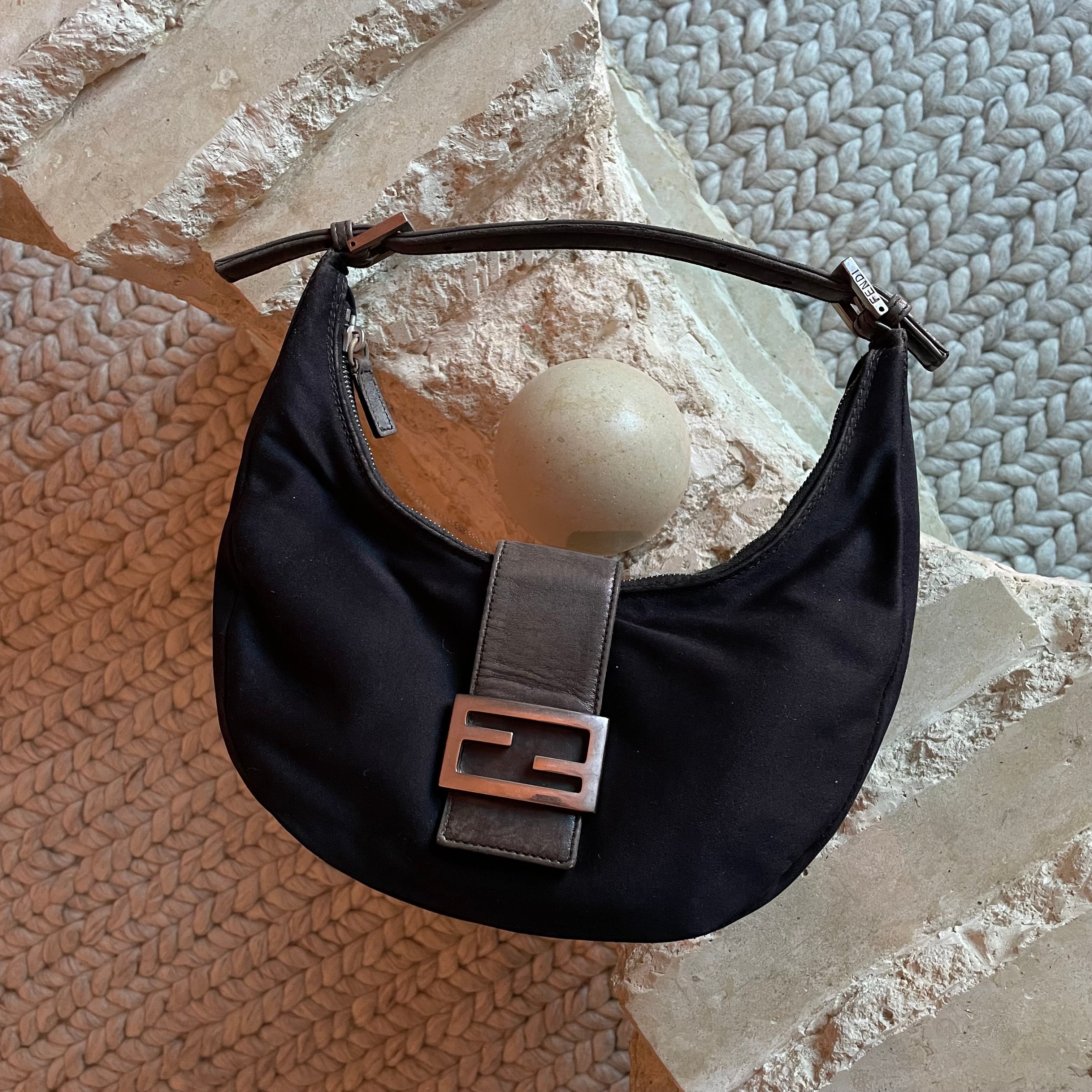 Fendi half moon bag shop