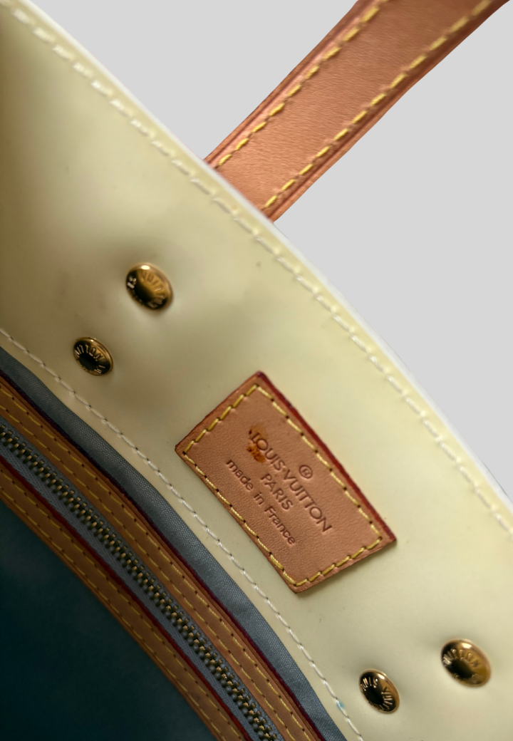 Louis Vuitton Reade PM Vernis Handbag