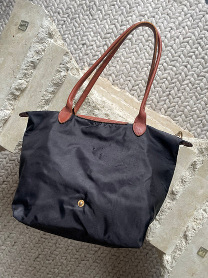 Long Champ Medium Le Pliage Nylon Shoulder Tote
