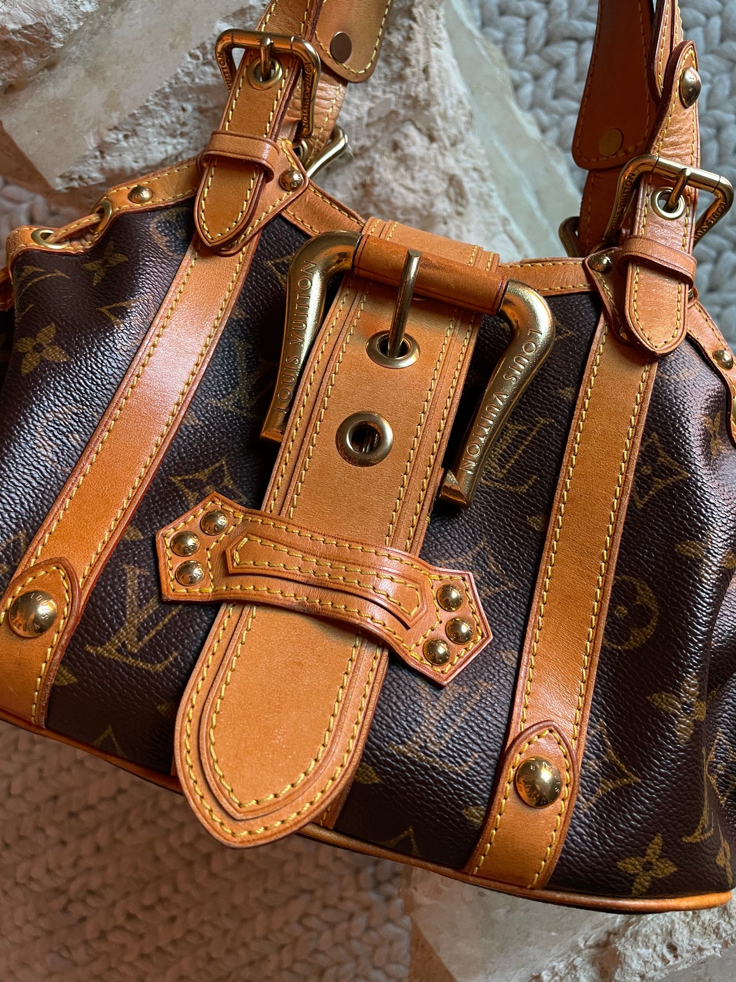 Louis Vuitton Monogram 2004 Theda GM Handbag